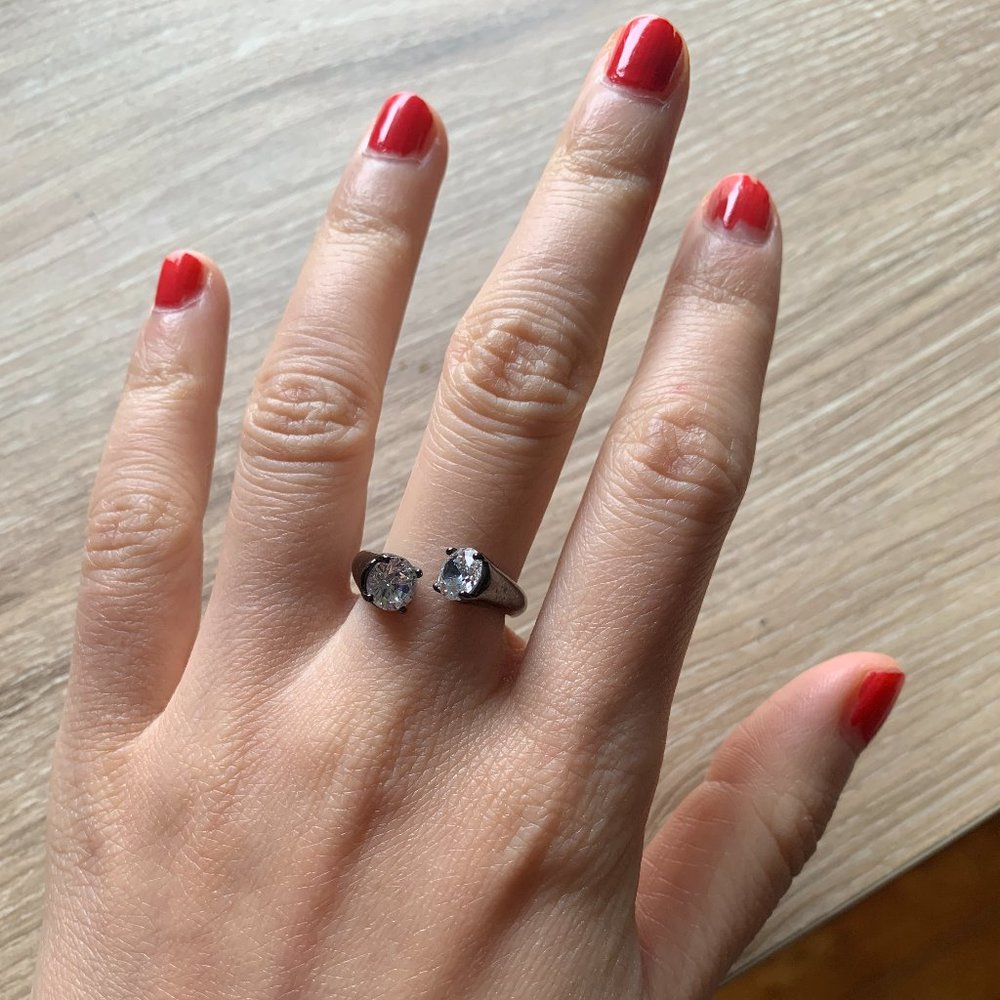 Topshop Titanium Color CZ Diamond Ring Size 5